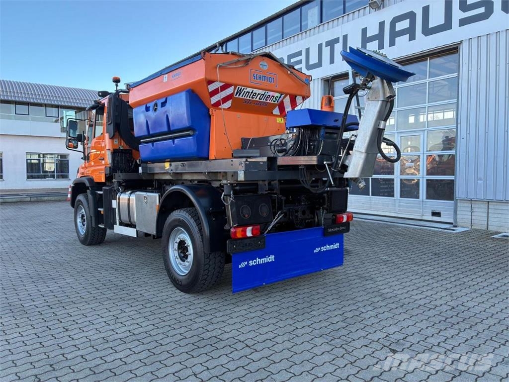 Mercedes-Benz Unimog U 530 mit neuem Motor Otros camiones