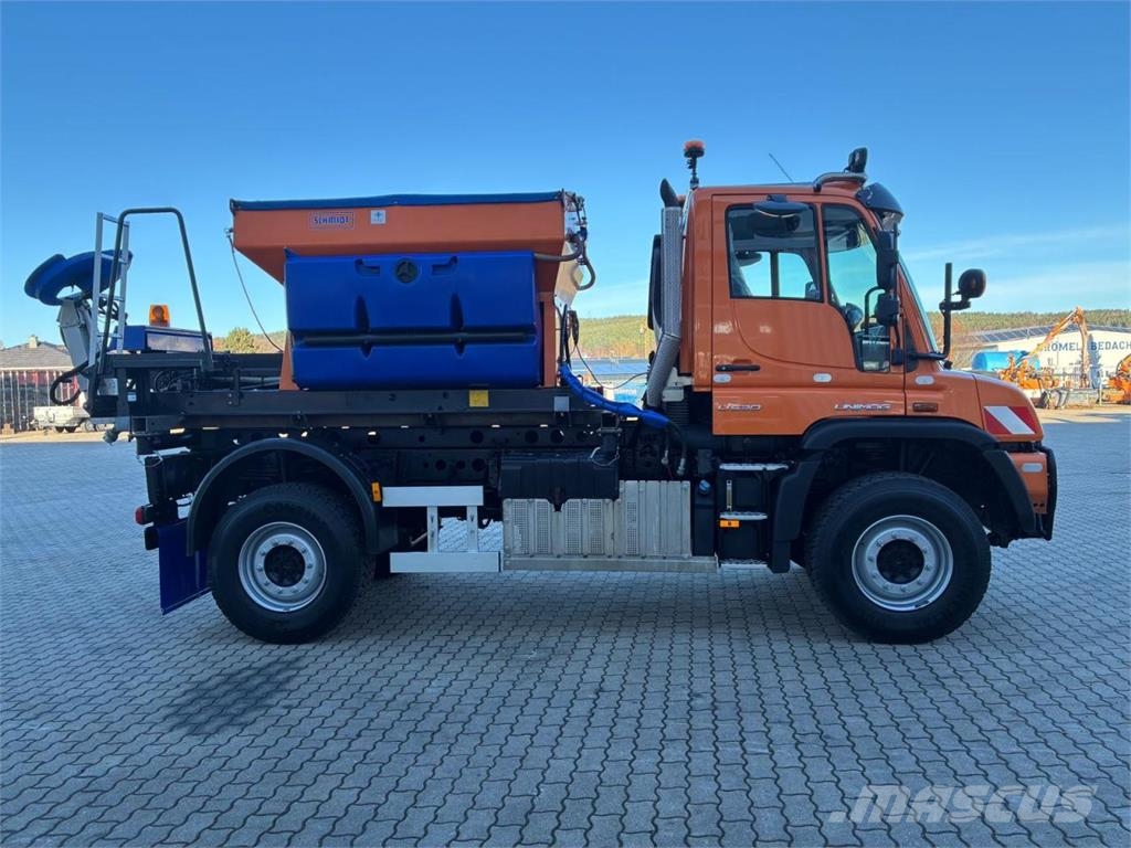 Mercedes-Benz Unimog U 530 mit neuem Motor Otros camiones