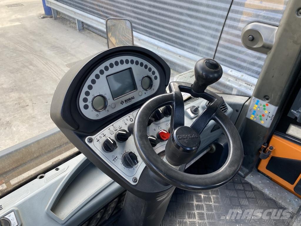 Bomag BW 154 AD-5 Çift tamburlu silindirler