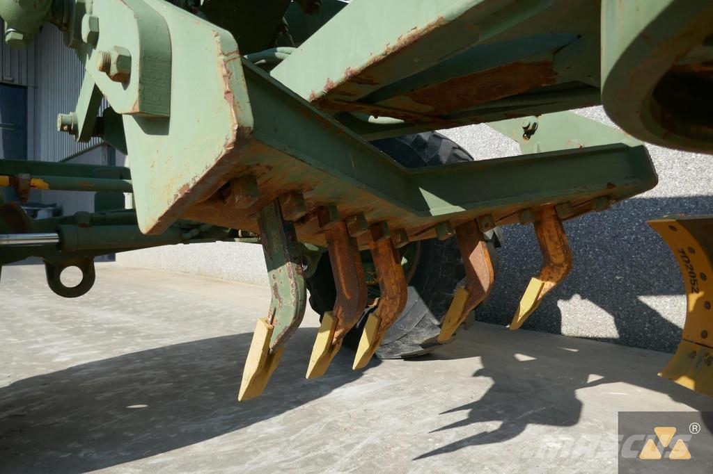 CAT 130G Ex-army Graders