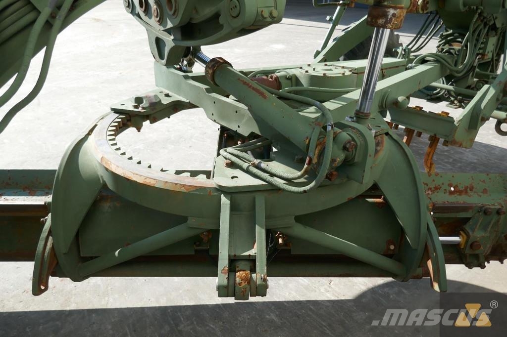 CAT 130G Ex-army Graders