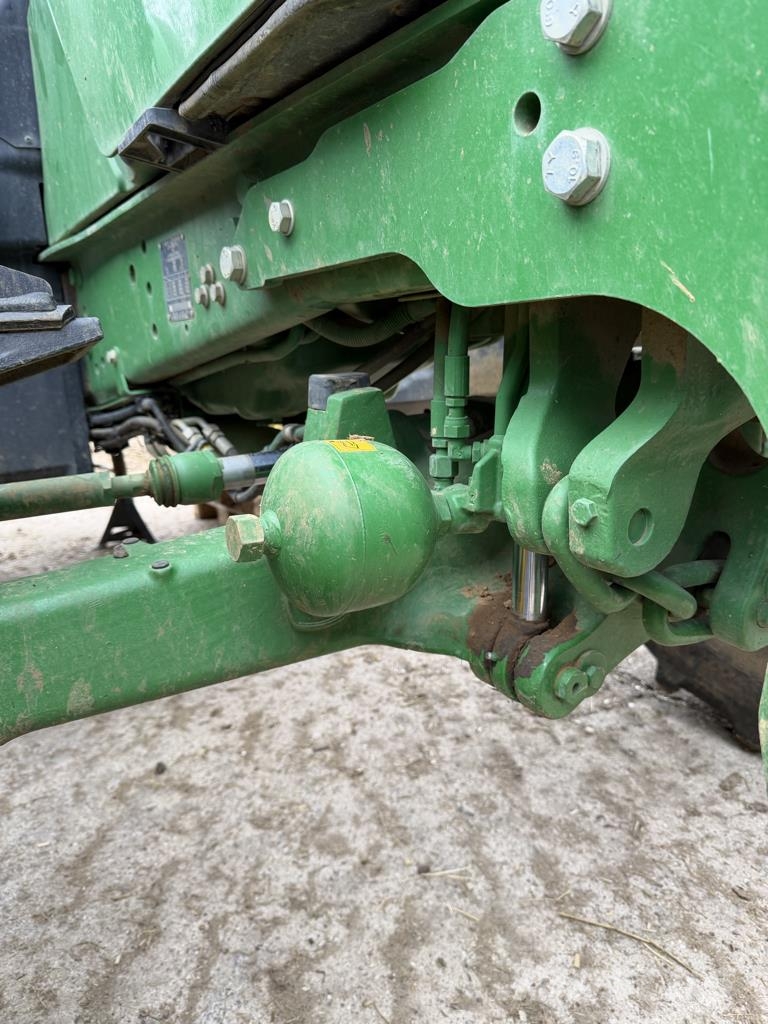 John Deere 6120M Traktorok