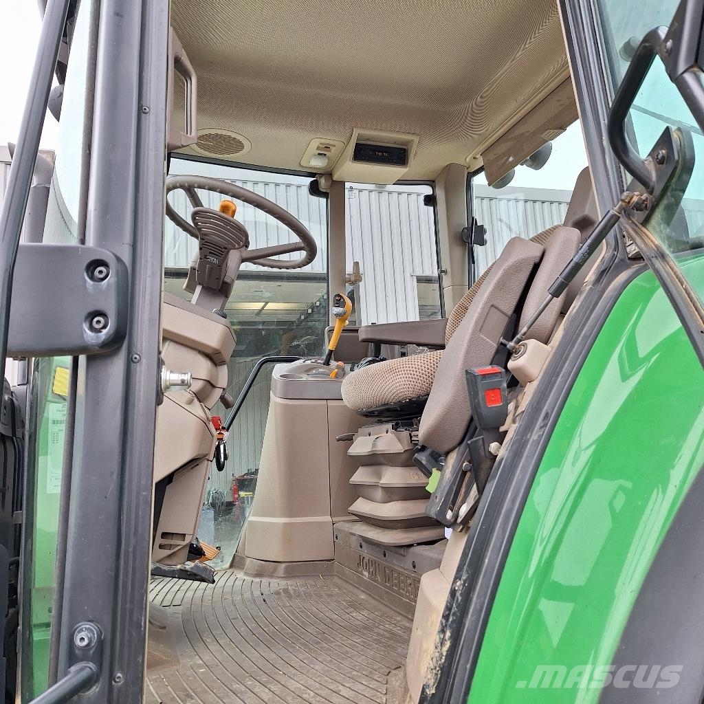 John Deere 6120M Tractores