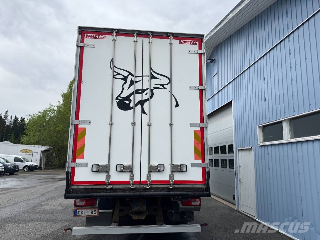 DAF XF 510 8x2 FAK Camiones con caja de remolque