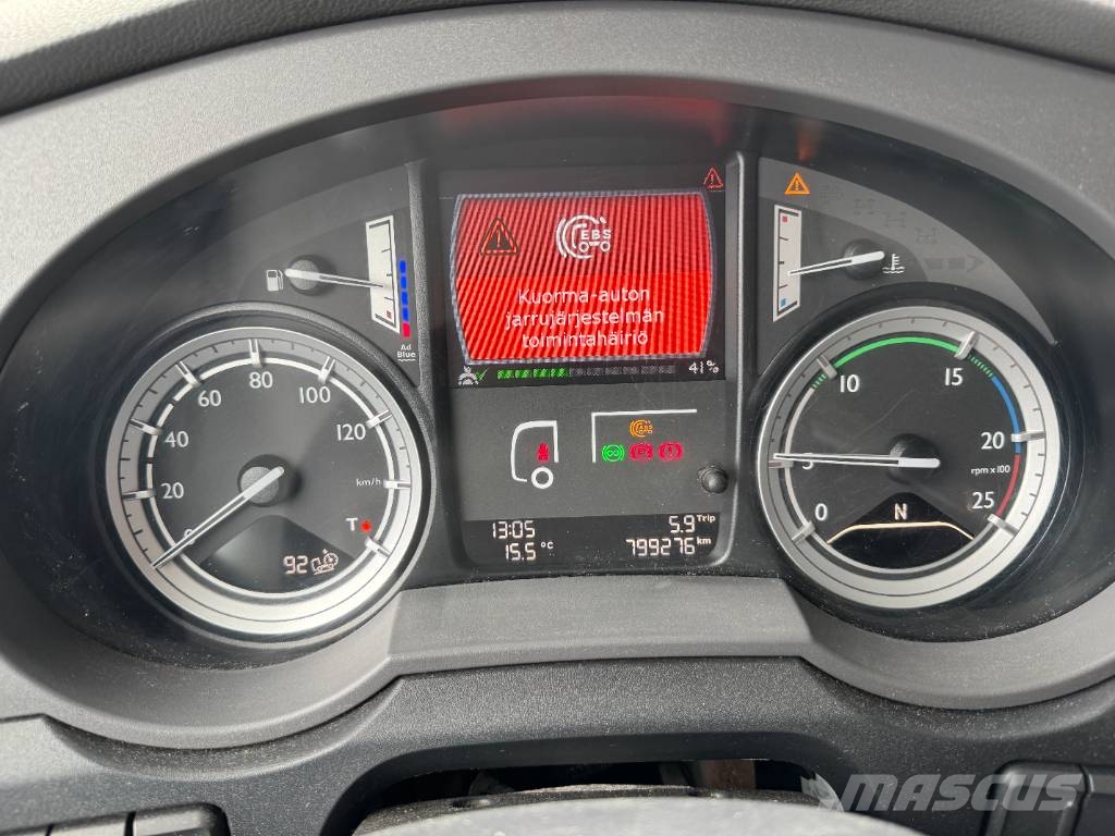 DAF XF 510 8x2 FAK Camiones con caja de remolque