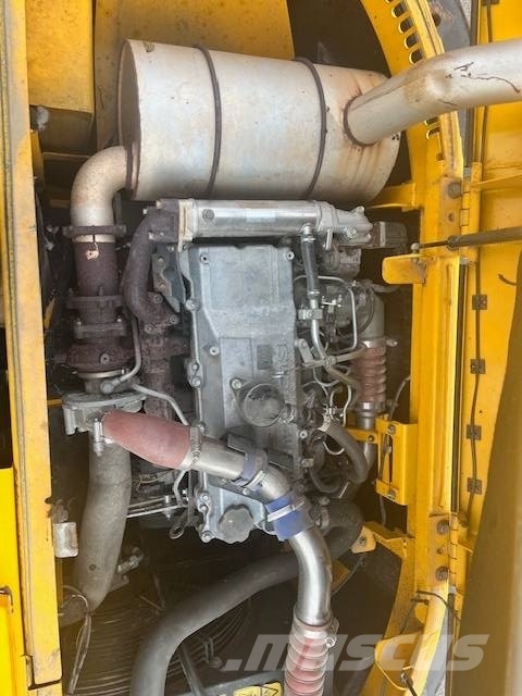 JCB JZ 255 LC / Tiltti+pihdit, Rasvari,Lämmitin Rupsgraafmachines