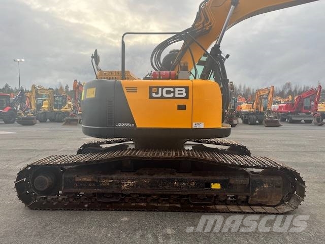 JCB JZ 255 LC / Tiltti+pihdit, Rasvari,Lämmitin Rupsgraafmachines