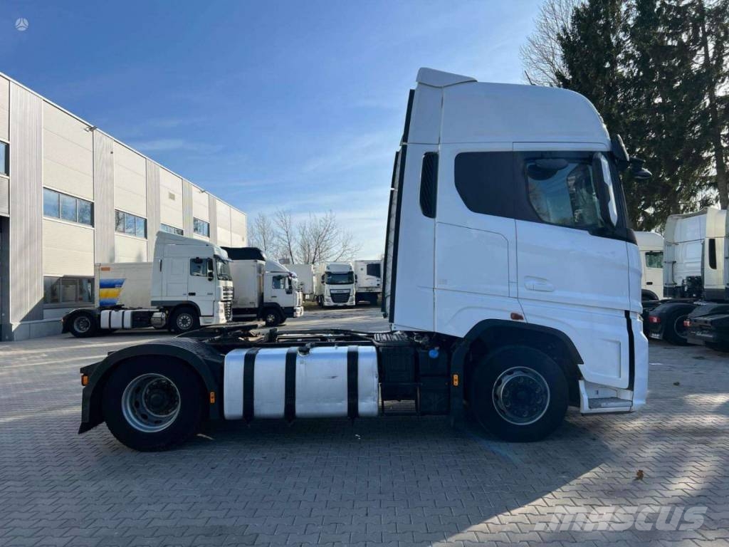 Ford F 500 شاحنات بغطاء جانبي