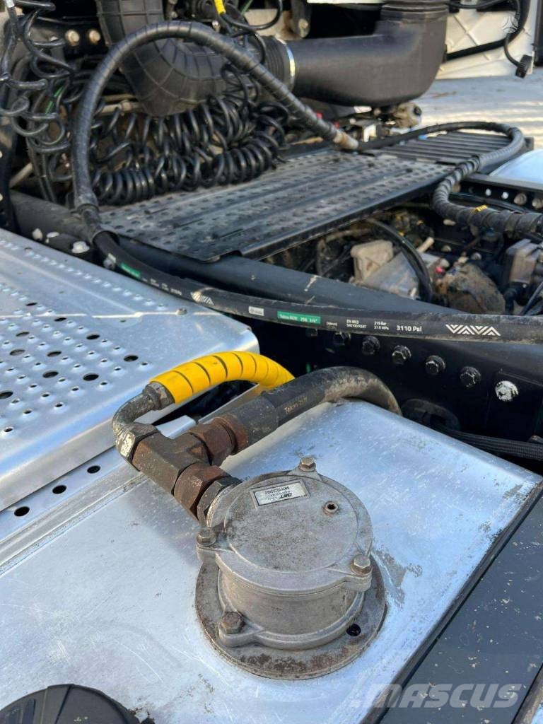 Ford F 500 شاحنات بغطاء جانبي