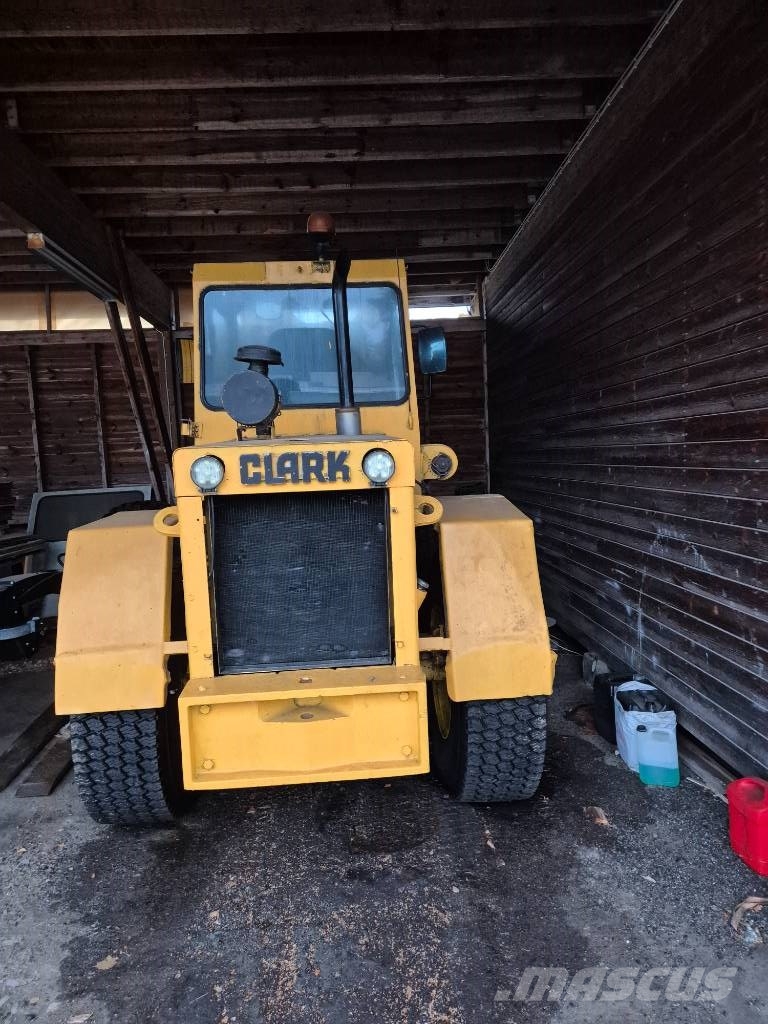 Clark Michigan 35B لوادر بعجل