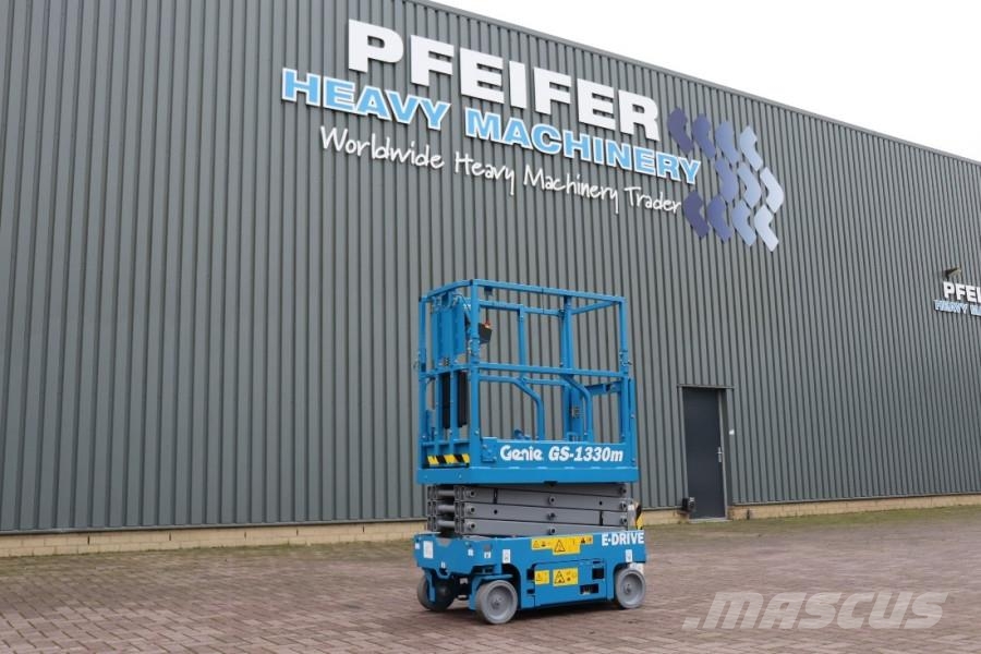 Genie GS1330M ALL-ELECTRIC DC DRIVE, 5.9M WORKING HEIGHT Schaarhoogwerkers