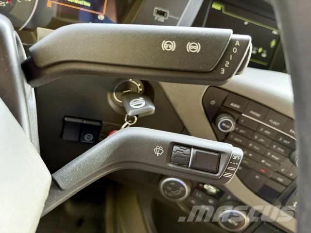 Volvo FH 460 Globetrotter / ADR / Eu6d Nyergesvontatók