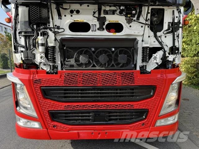 Volvo FH 460 Globetrotter / ADR / Eu6d Nyergesvontatók