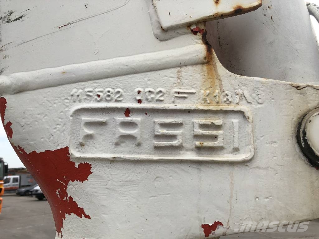Fassi Żuraw FASSI 1988rok Grúas de oruga
