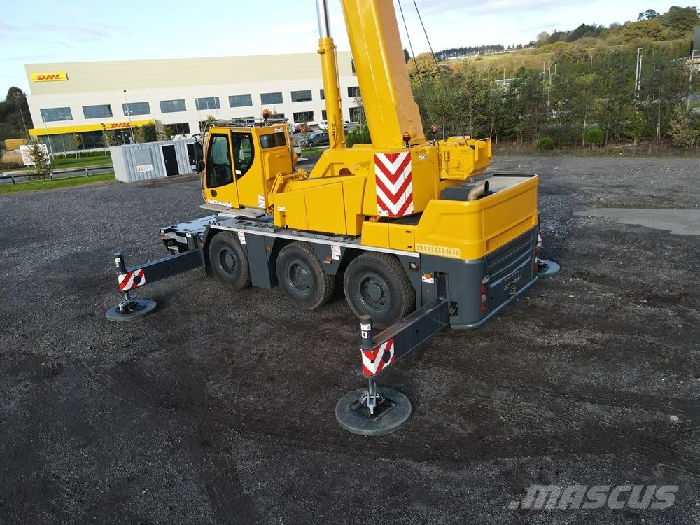 Liebherr LTC1050-3.1 All terrain cranes