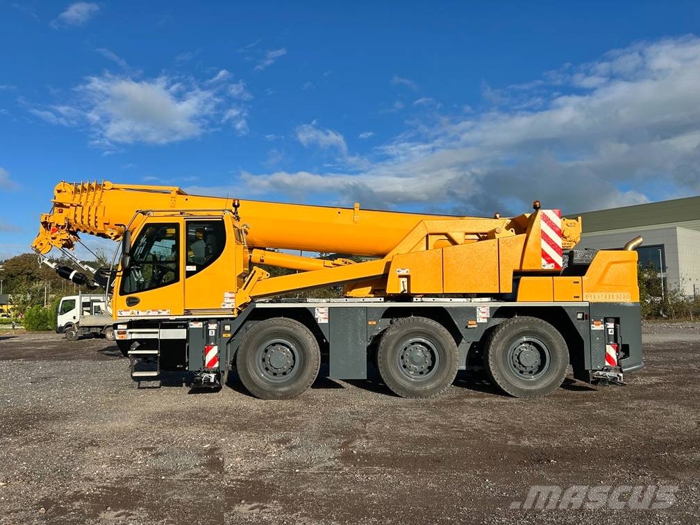 Liebherr LTC1050-3.1 All terrain cranes