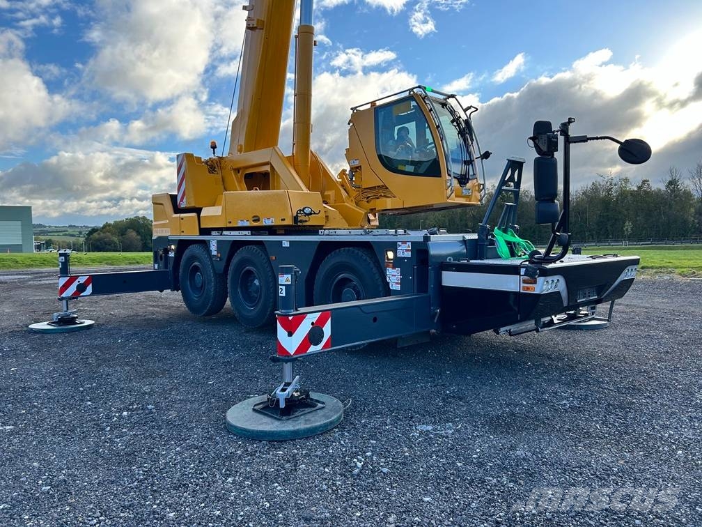 Liebherr LTC1050-3.1 All terrain cranes