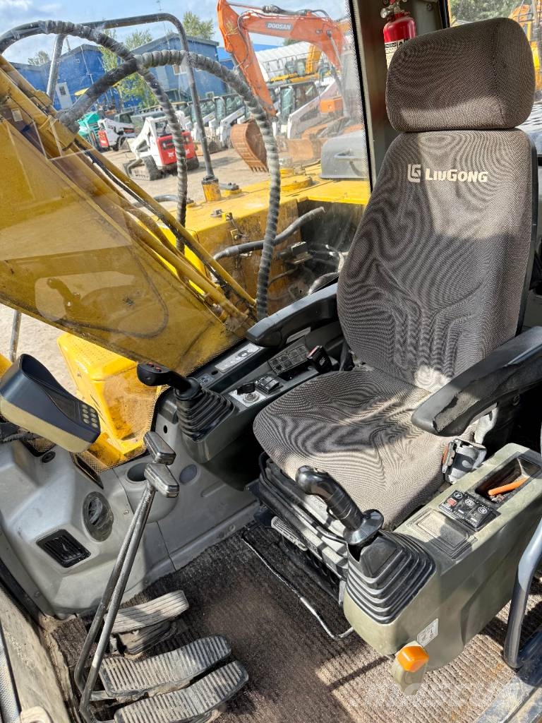LiuGong CLG 915 D حفارات زحافة