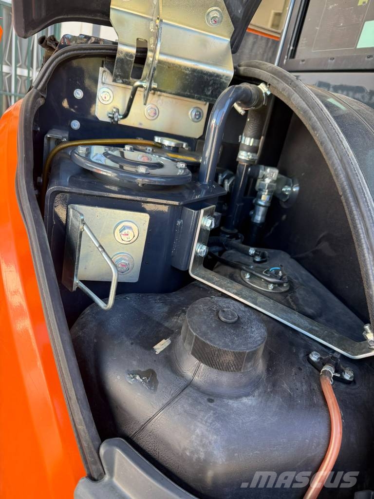 Hitachi ZX 55 Mini Escavadoras <7t