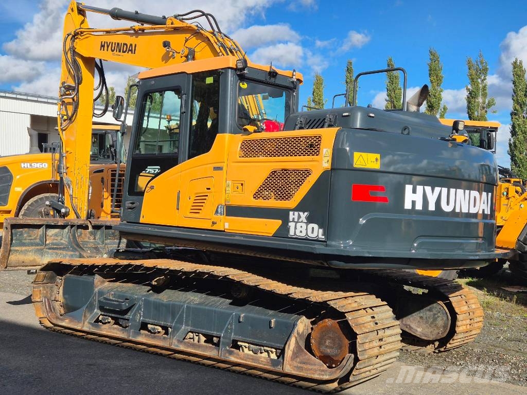 Hyundai HX180 LD Bageri guseničari