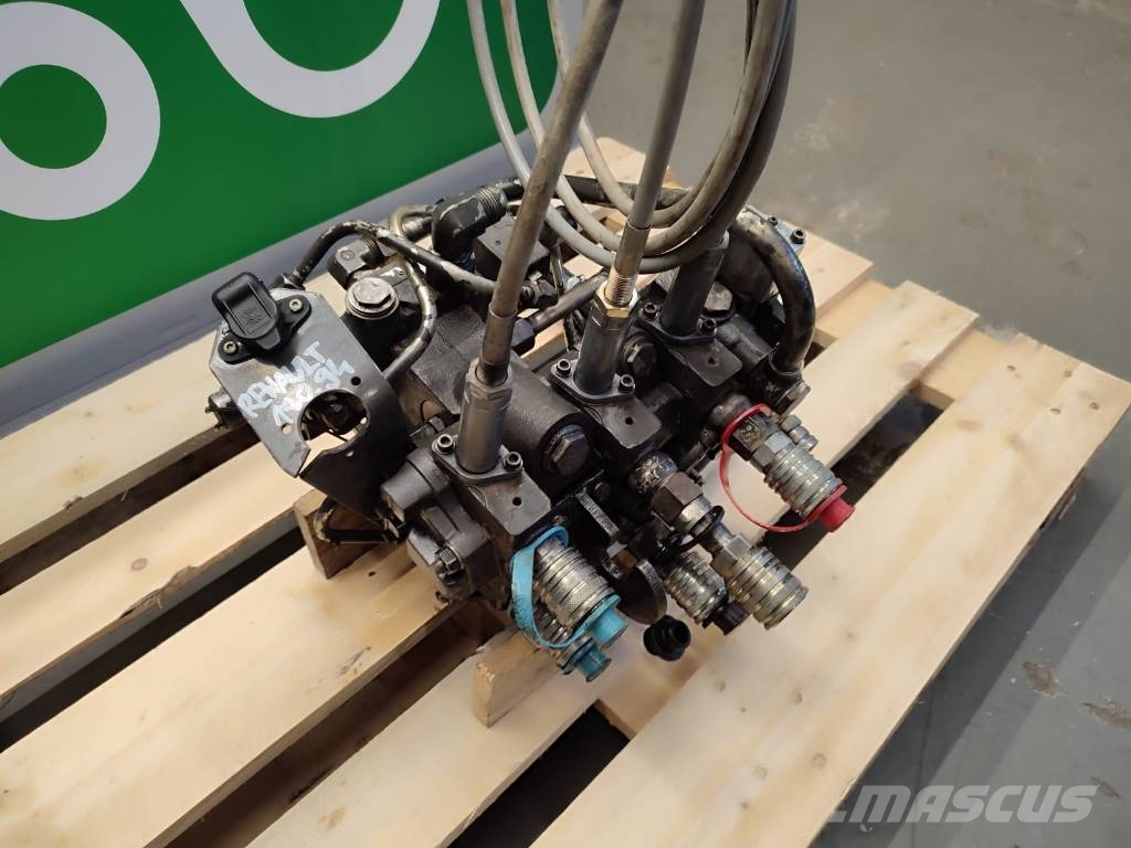  Hydraulic distributor 227397 77000273 Renault 180. 液压