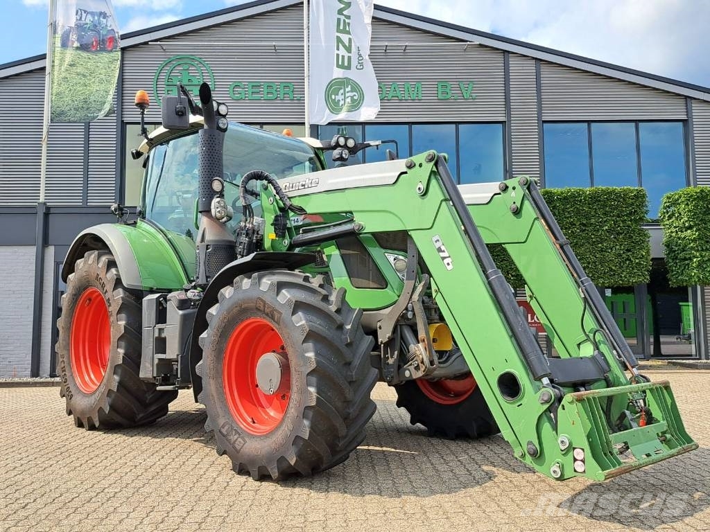 Fendt 714 Vario SCR Traktoriai