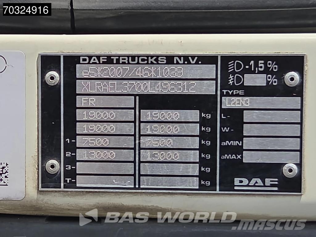 DAF LF 320 4X2 19t Caja de 8,44m Plataforma Dhollanida Camiones con caja de remolque