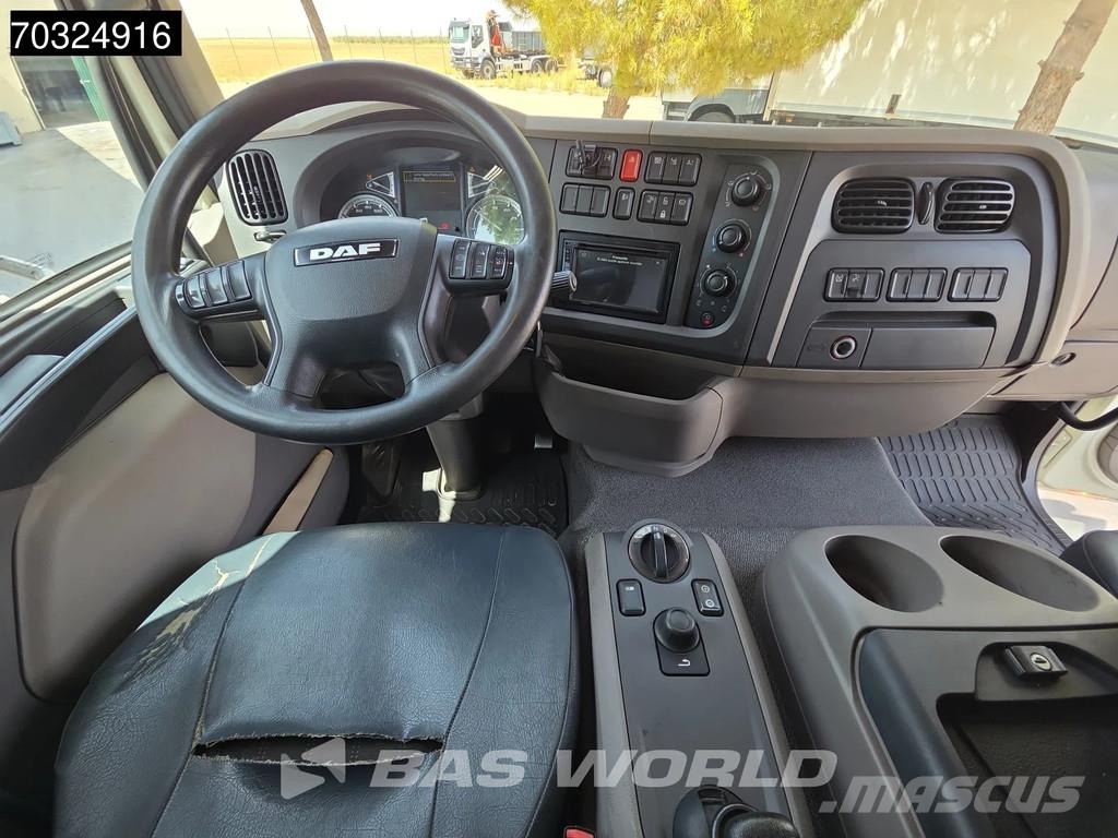 DAF LF 320 4X2 19t Caja de 8,44m Plataforma Dhollanida Camiones con caja de remolque