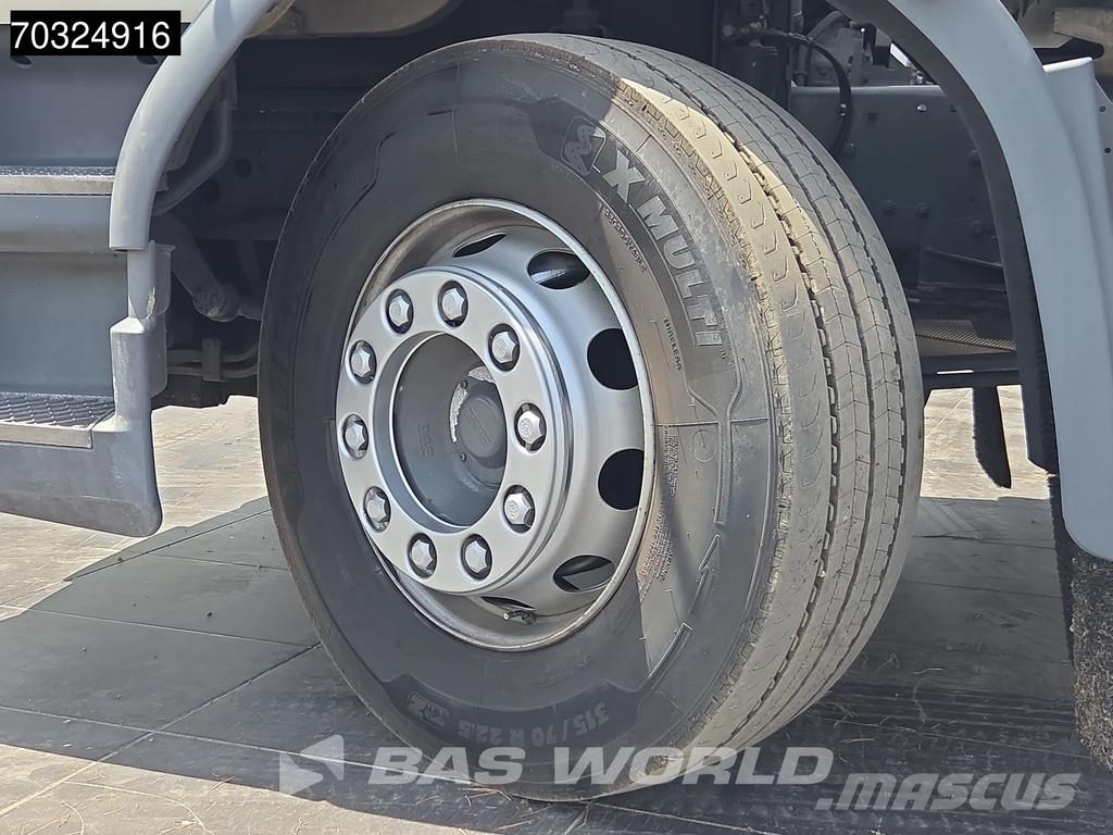 DAF LF 320 4X2 19t Caja de 8,44m Plataforma Dhollanida Camiones con caja de remolque
