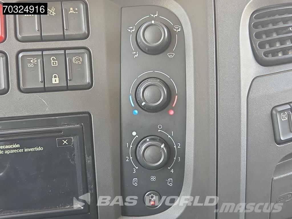 DAF LF 320 4X2 19t Caja de 8,44m Plataforma Dhollanida Camiones con caja de remolque