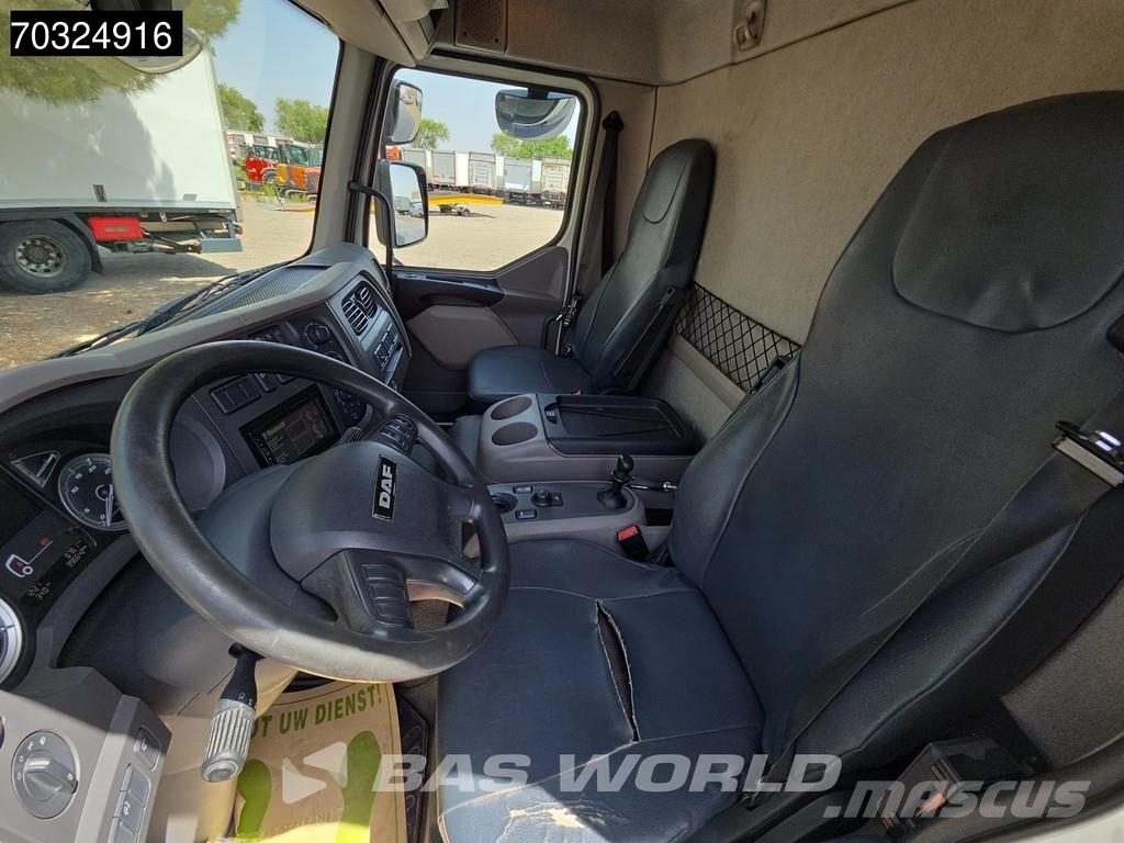 DAF LF 320 4X2 19t Caja de 8,44m Plataforma Dhollanida Camiones con caja de remolque