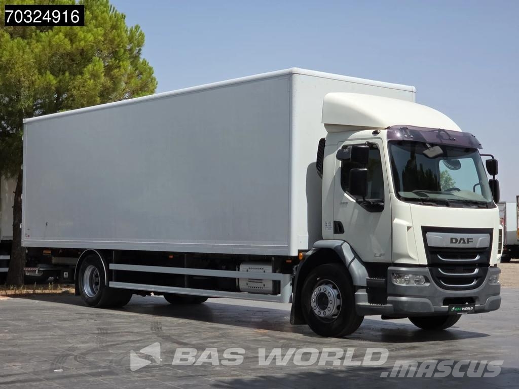DAF LF 320 4X2 19t Caja de 8,44m Plataforma Dhollanida Camiones con caja de remolque