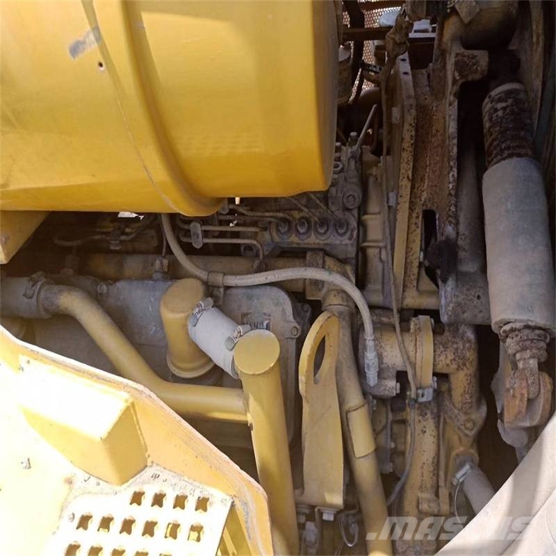 CAT D 9 R 履帶推土機