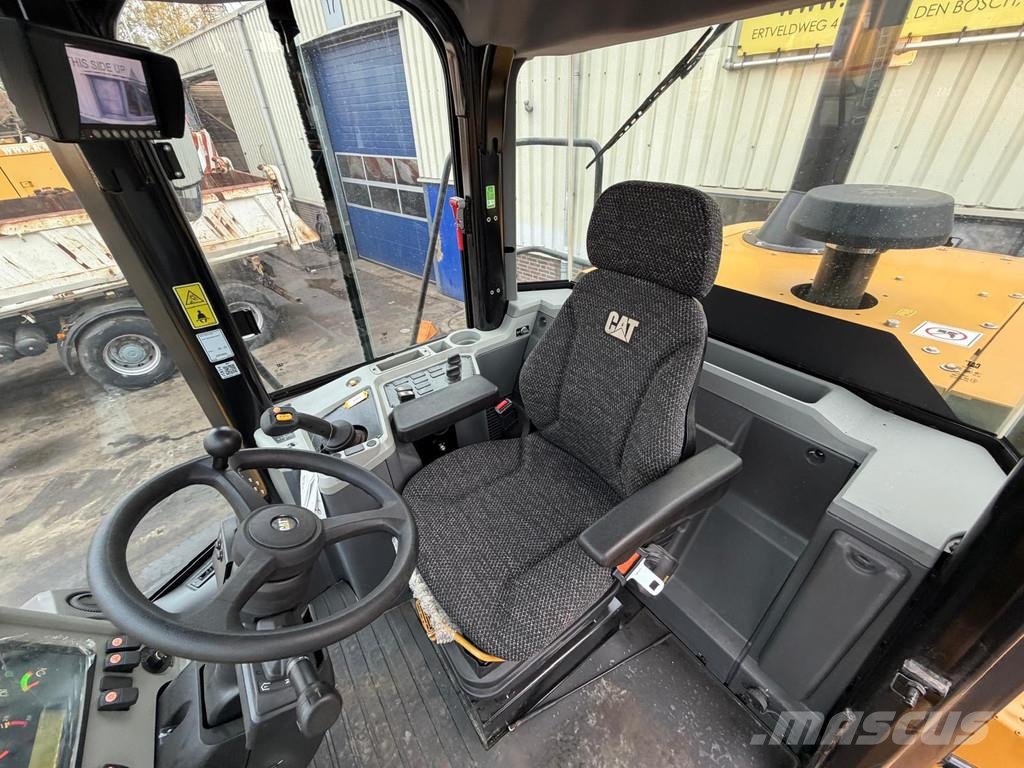 CAT 950GC Wheel Loader New Unused A/C Bucket With Teet Iekrāvēji uz riteņiem
