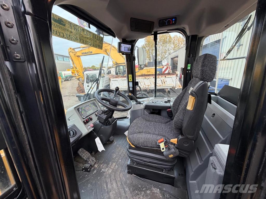 CAT 950GC Wheel Loader New Unused A/C Bucket With Teet Iekrāvēji uz riteņiem