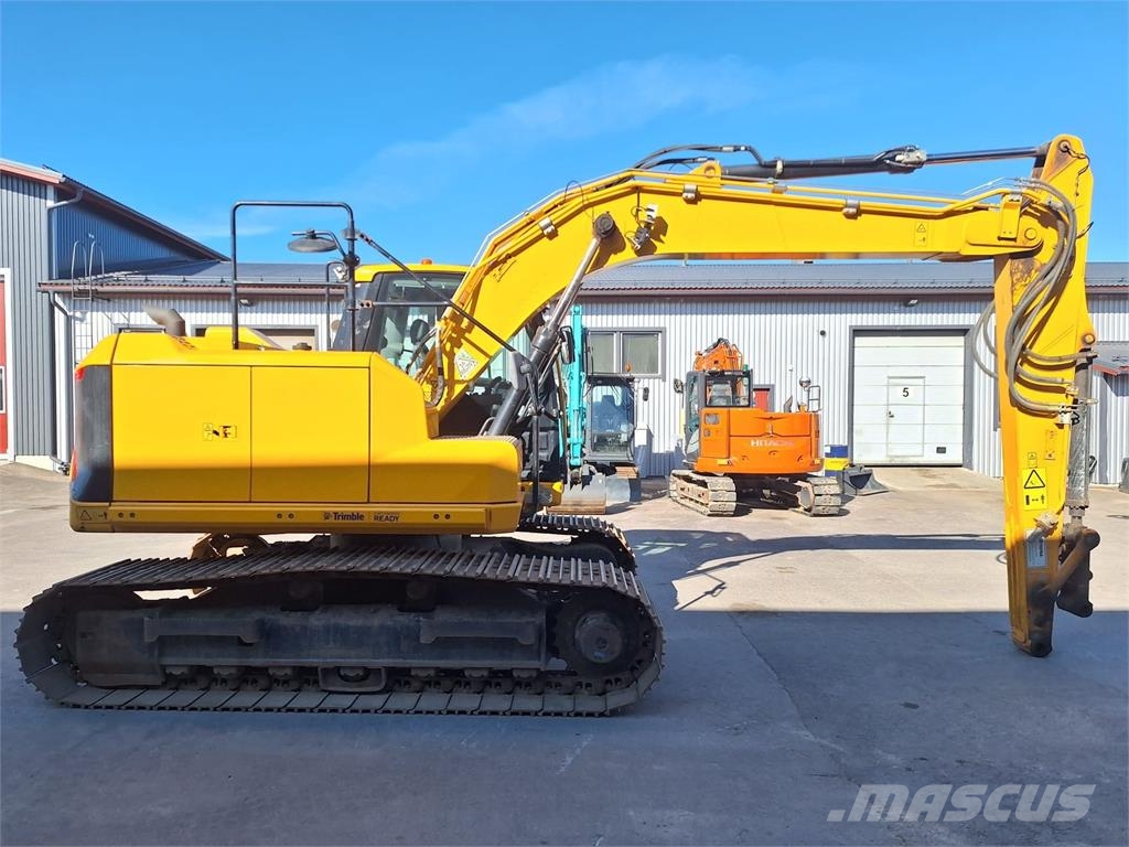 JCB 150X HD METSÄMALLI Rupsgraafmachines