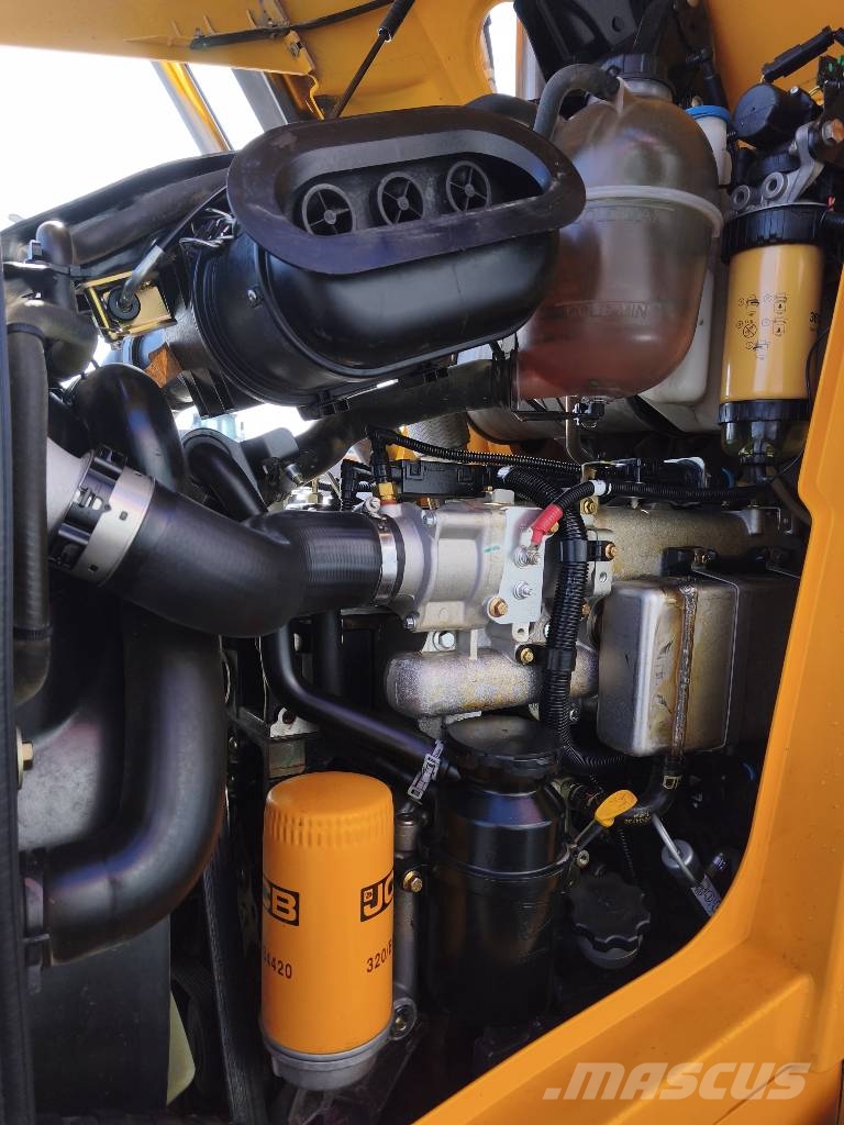 JCB 3 CX Backhoe loaders