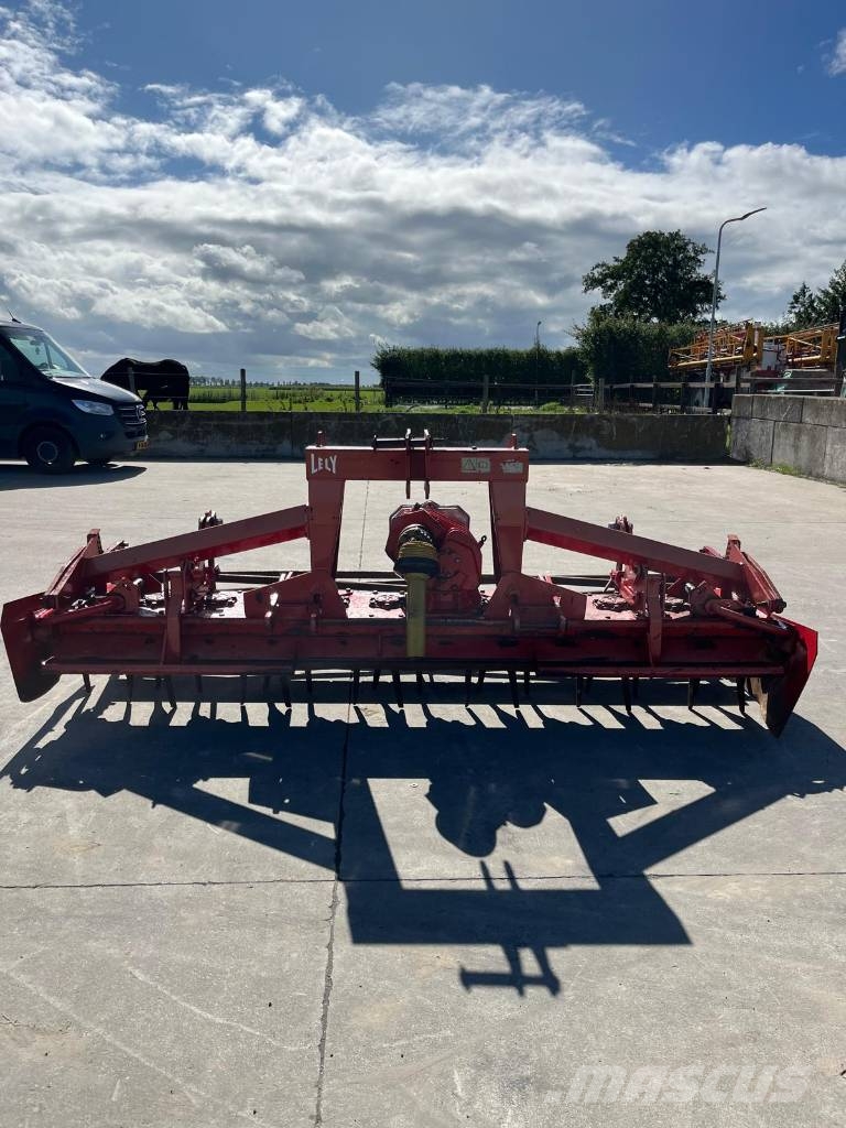Lely 300-55C Rotorkopeg Varomosios akėčios ir žemės frezos