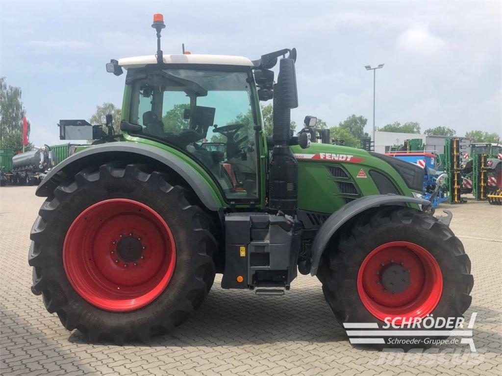 Fendt 724 VARIO GEN6 PROFI PLUS Traktoriai