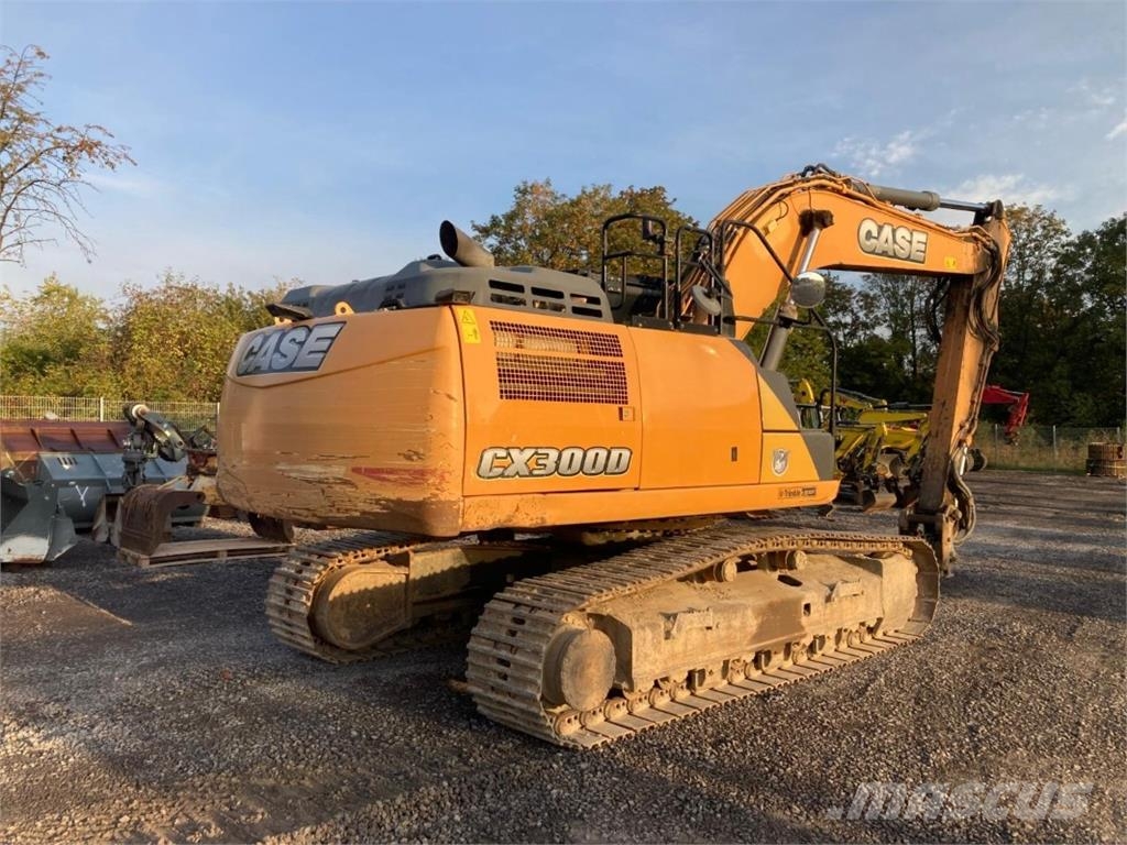 CASE CX300D حفارات زحافة