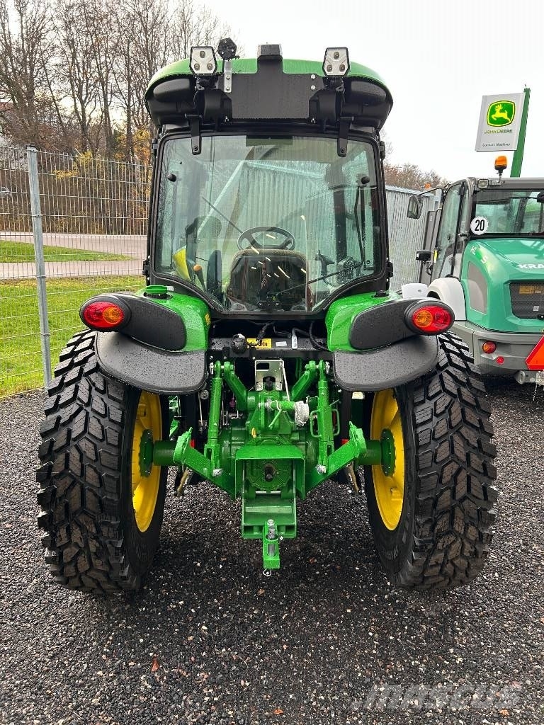 John Deere 4066R kompakttraktor Коммунальные тракторы