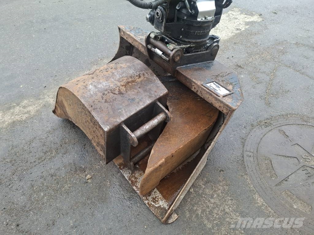 Yanmar Vio 33 U حفارات صغيرة أقل من 7 طن (حفارات صغيرة)