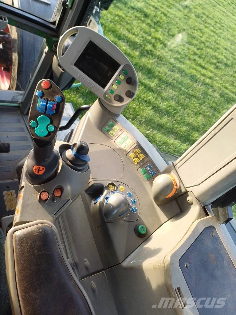 Fendt 712 Vario Traktorer