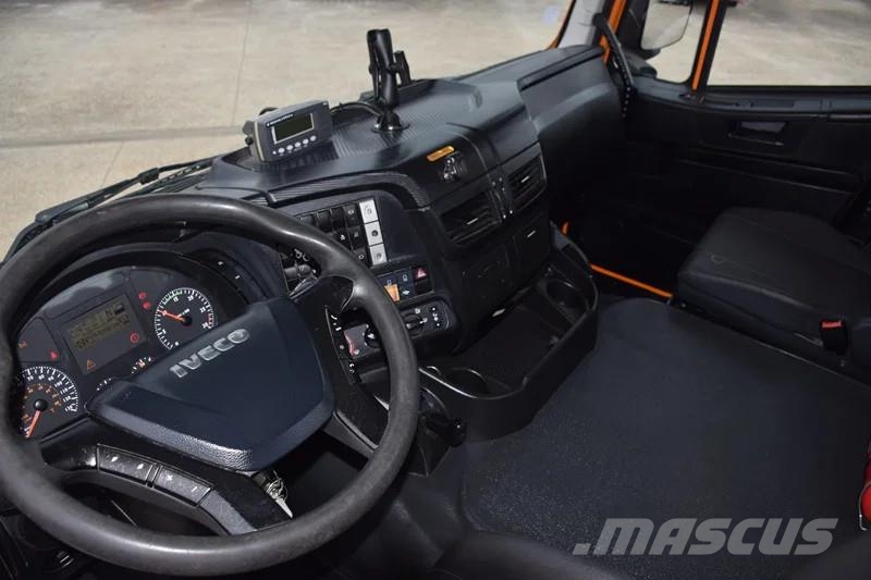 Iveco Trakker 360 شاحنات الرافعات الخطافية