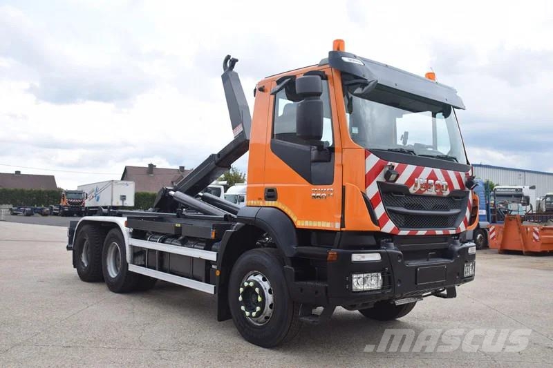 Iveco Trakker 360 شاحنات الرافعات الخطافية