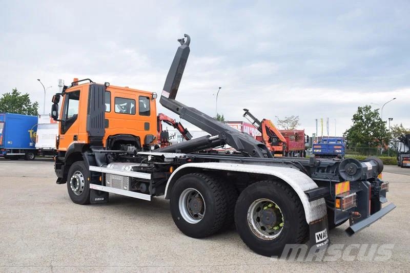 Iveco Trakker 360 شاحنات الرافعات الخطافية
