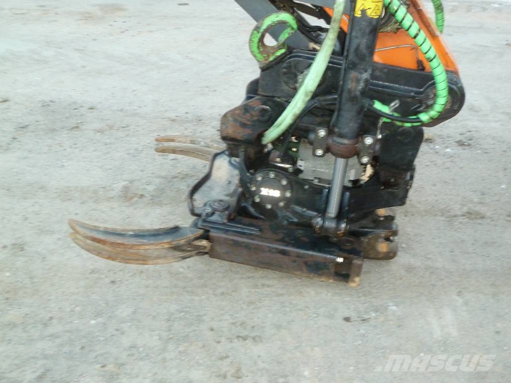 Doosan DX140LC-5 حفارات زحافة