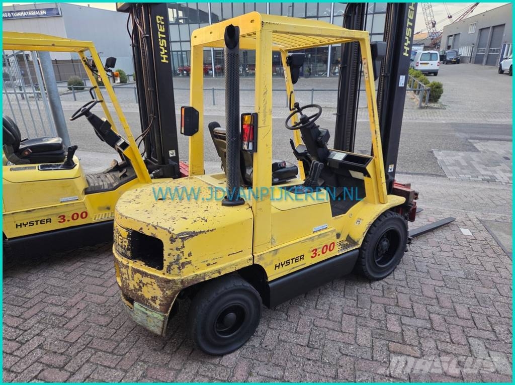 Hyster 2X H3.00XM Perkins diesel+sideshift+forkpositioner Diesel Stapler