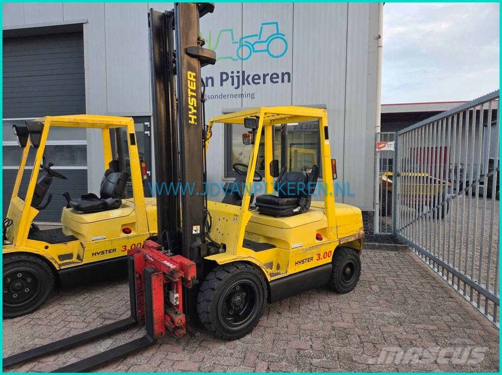 Hyster 2X H3.00XM Perkins diesel+sideshift+forkpositioner Diesel Stapler