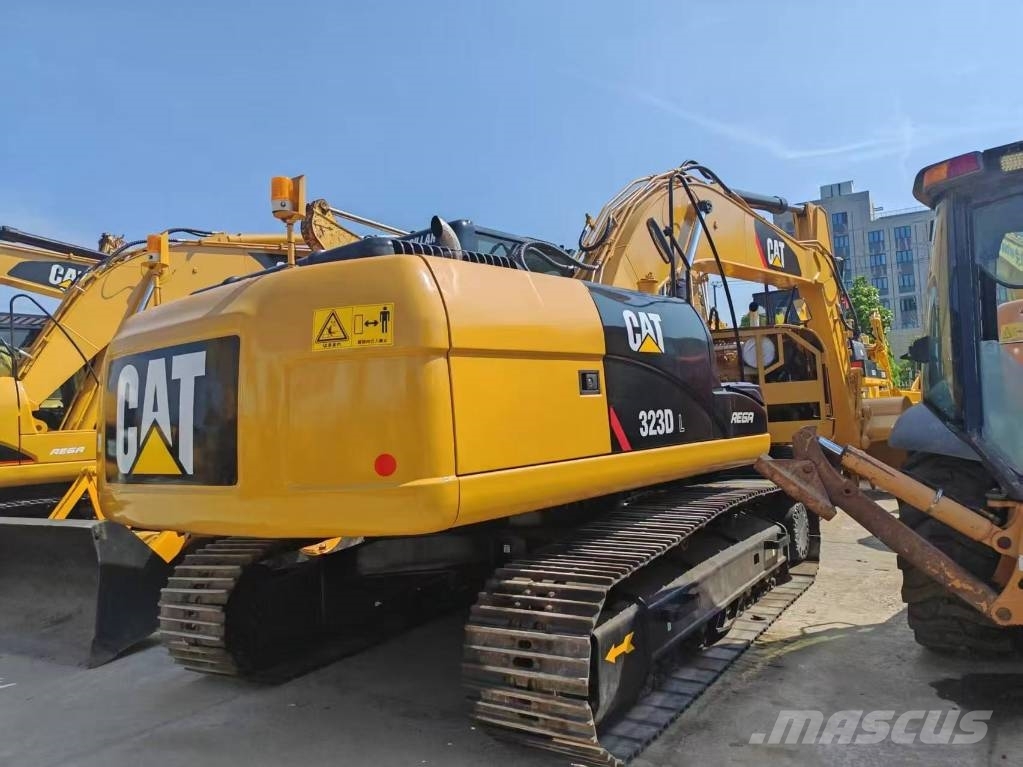CAT 323 D L Εκσκαφείς με ερπύστριες